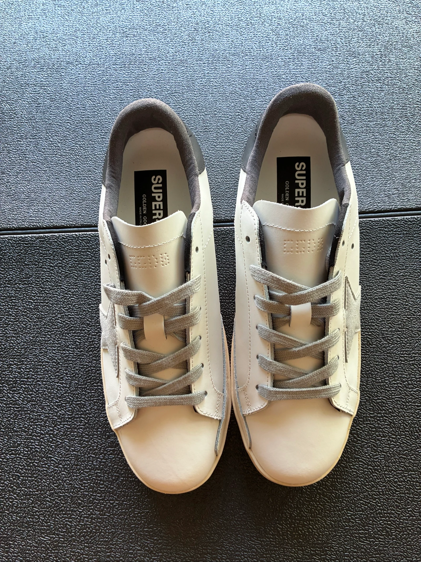 Golden Goose – photo 3
